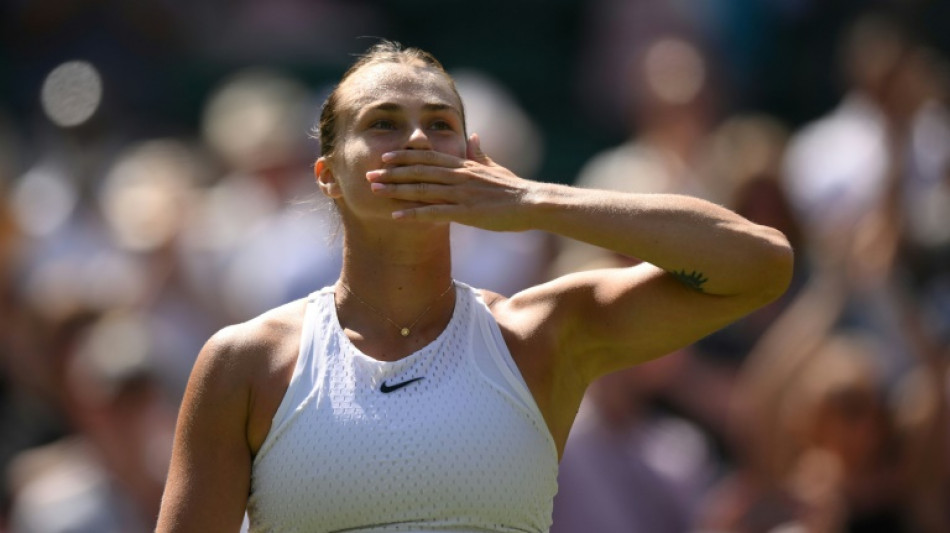 Wimbledon: Sabalenka se fait très peur, Alcaraz tranquille