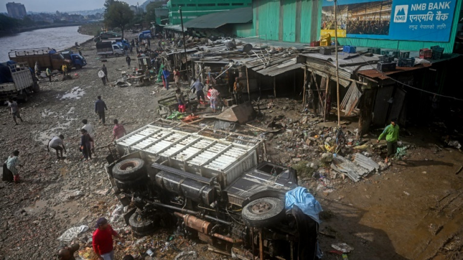 Las inundaciones en Nepal dejan al menos 200 muertos