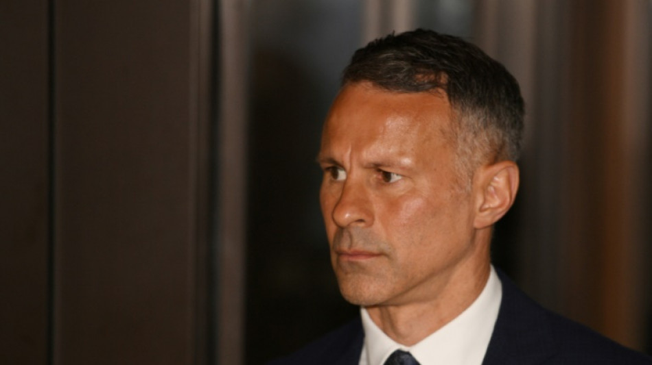Giggs resigns as Wales manager to avoid World Cup distraction