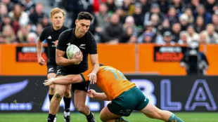 Rugby: la Nouvelle-Zélande bat de peu l'Australie à un mois du Mondial