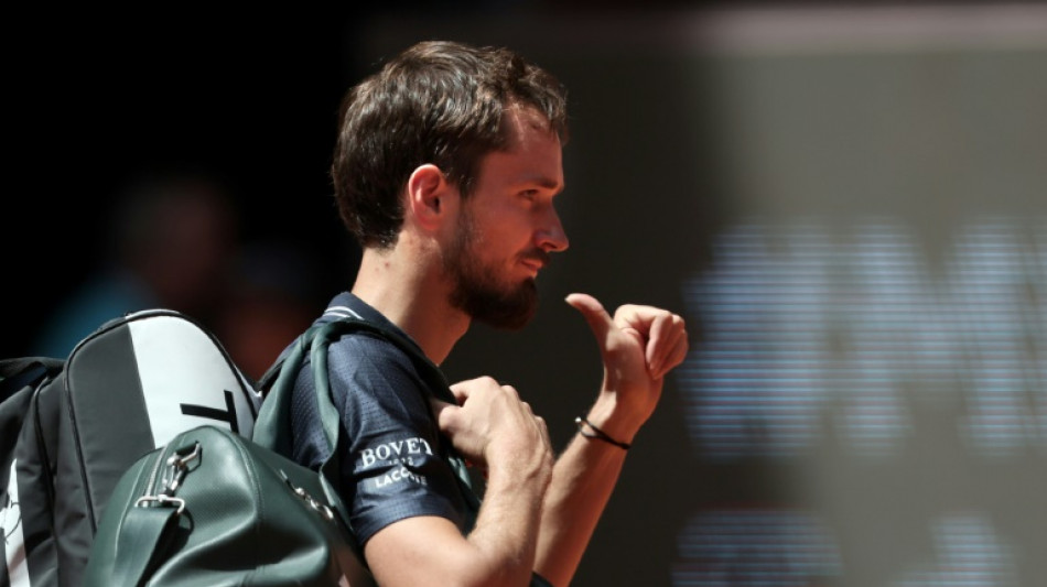 Tennis: Medvedev et Rublev stoppés dès les 8e à Madrid, Sabalenke dans le dernier carré