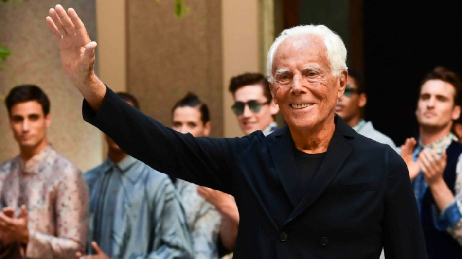 Armani n'exclut plus une vente de son empire dans le cadre de sa succession 
