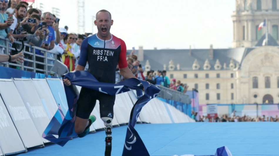 Paralympiques: le Français Jules Ribstein remporte un titre en triathlon