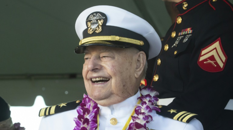 Último sobrevivente do ataque a Pearl Harbor morre aos 102 anos nos EUA