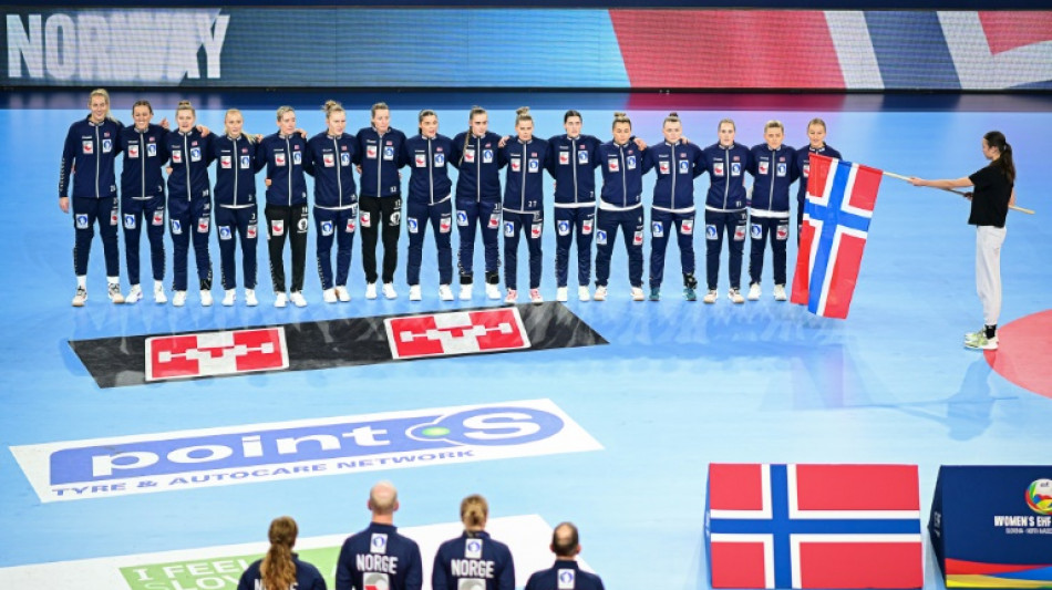 Handball: les Bleues face à leur bête noire norvégienne dès les demies