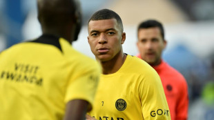 Ligue 1: l'avenir de Mbappé au PSG plus incertain que jamais