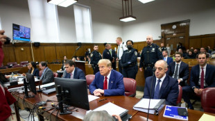 Juiz de Nova York multa Trump em US$ 9 mil por ofensa no tribunal