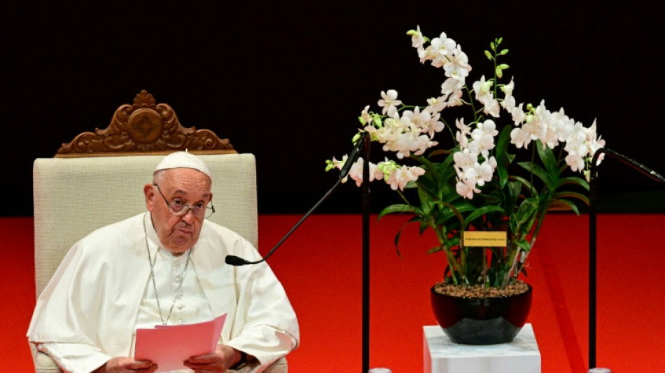 Papa Francisco pede proteção à 'dignidade dos trabalhadores migrantes' em visita à Singapura