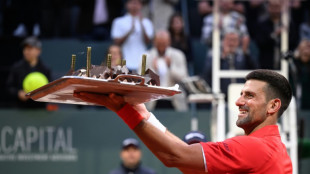 Djokovic comemora aniversário com vitória e vaga nas quartas do ATP 250 de Genebra