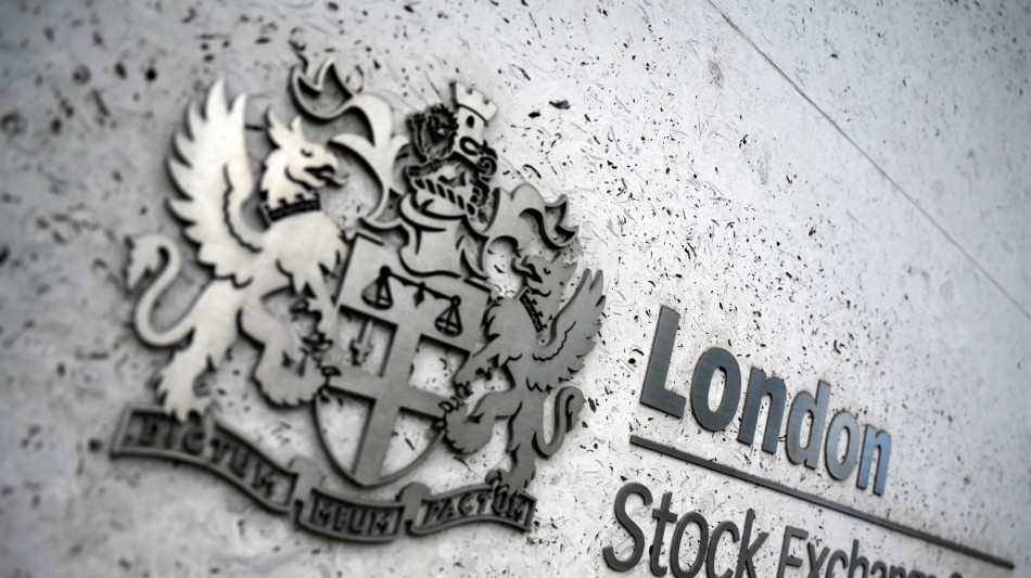 Borsa: l'Europa conclude incerta, Londra +0,9%