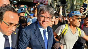 "Vive la Catalogne libre!": après sept ans d'exil, Puigdemont de retour en Espagne