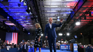 Democratas apoiam Biden após mau desempenho em debate 