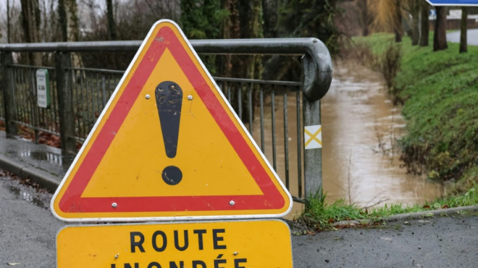 Pluies, crues et orages jeudi: 13 départements en vigilance orange