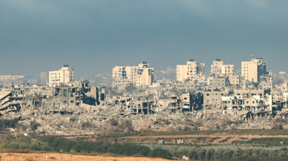 Tropas israelenses revistam maior hospital de Gaza 'prédio por prédio'