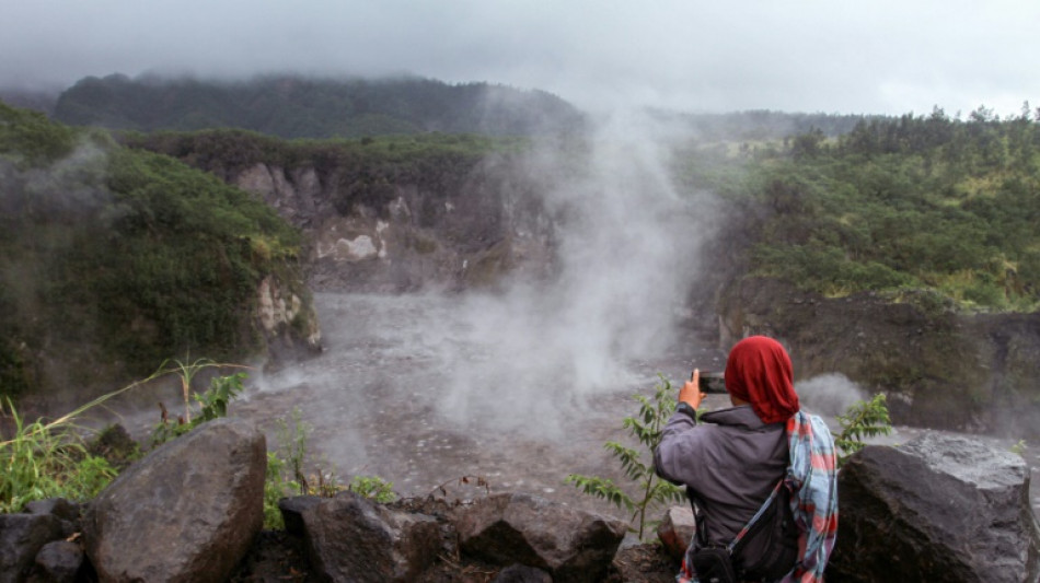 Cientos de personas evacuadas en Indonesia tras la erupción del volcán Merapi