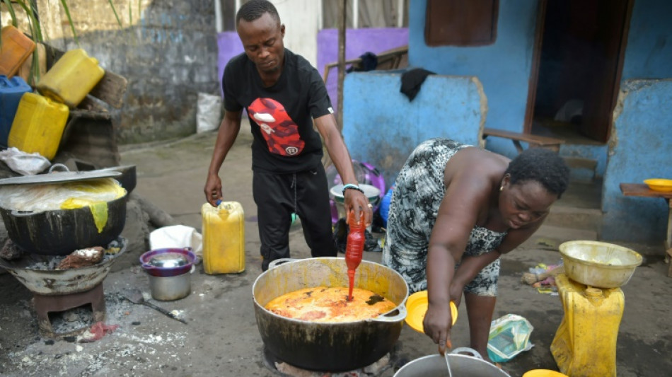 A Freetown, l'inflation met les pieds dans le plat de la cuisine de rue