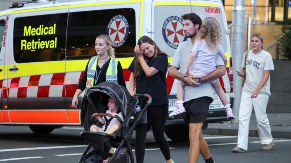 Messerstecher tötet sechs Menschen in Einkaufszentrum in Sydney