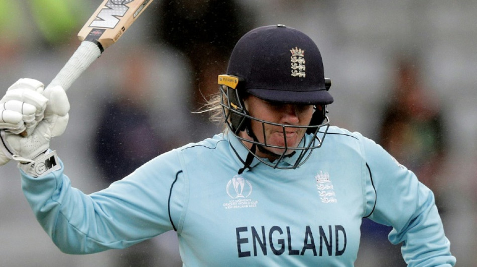 Sciver keeps England alive in nail-biter against New Zealand