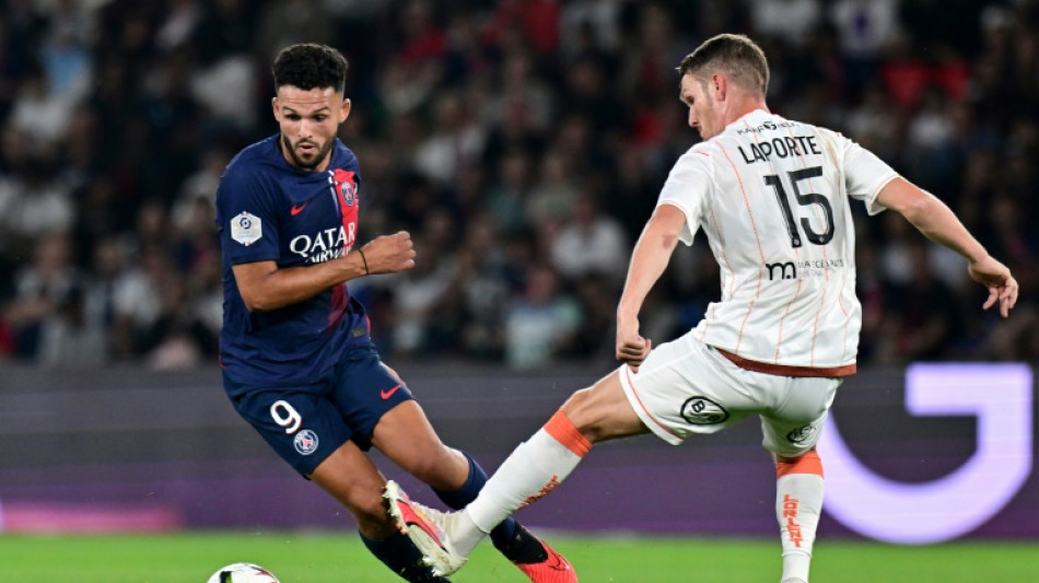 Sem Mbappé e Neymar, PSG estreia no Francês com empate sem gols contra o Lorient