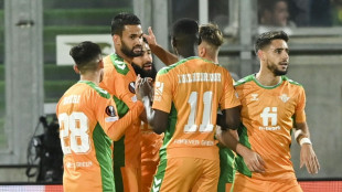 El Betis avanza a octavos de la Europa League y la Real Sociedad se acerca