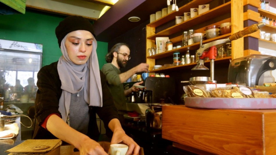 A Damas, les cafés sont le refuge des étudiants et des employés