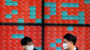 Bourse de Tokyo: le Nikkei finit au-dessus des 35.000 points, une première depuis 34 ans