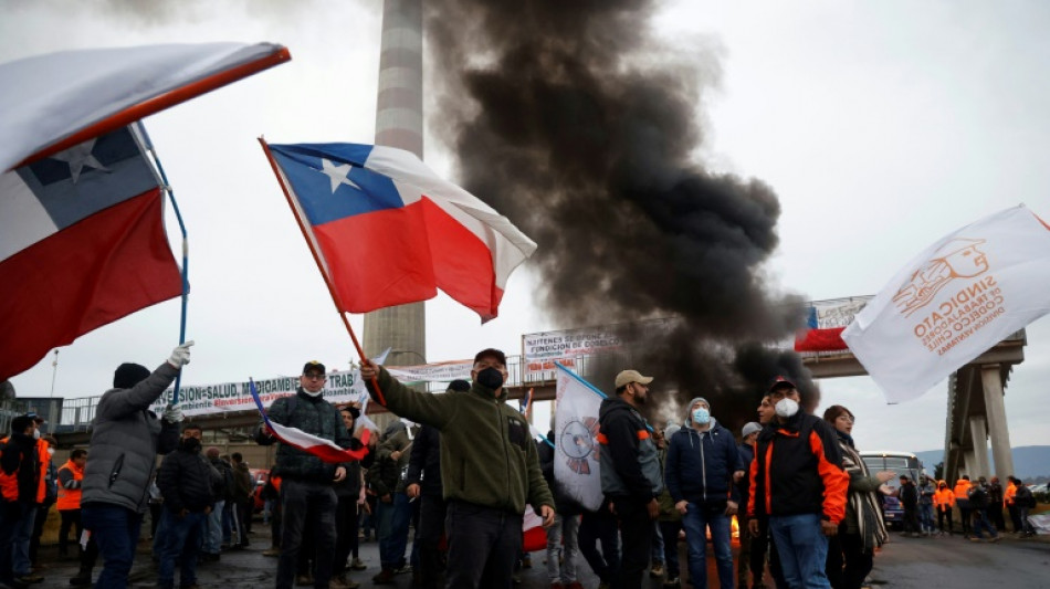 Sin diálogo y con 18 detenidos en primer día de huelga en cuprífera chilena 
