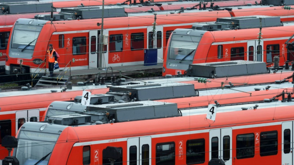 Tourist beim Pinkeln in Münchner S-Bahn-Tunnel knapp von Zug verfehlt