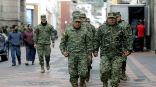 Indígenas de Ecuador desafían estado de excepción con bloqueos de rutas 