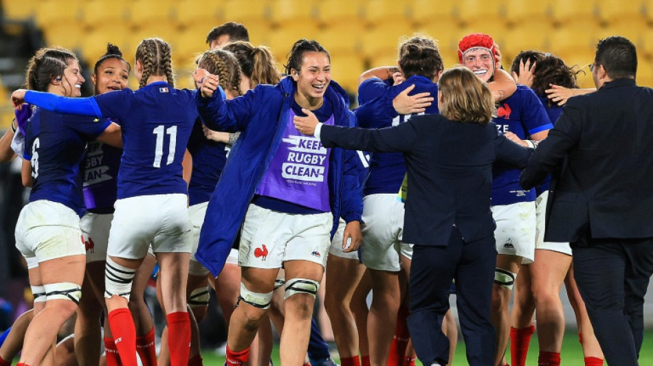 Rugby: le XV de France féminin s'offre les Black Ferns 18-17