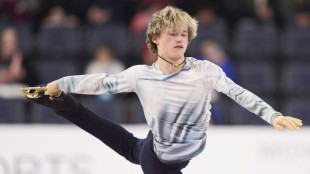 Stellato-Dudek and Deschamps defend Skate Canada pairs title