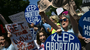 Restrições ao aborto nos EUA impactam na anticoncepção e mortalidade infantil