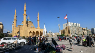 Una noche de pesadilla, al raso, para los desplazados del sur de Beirut