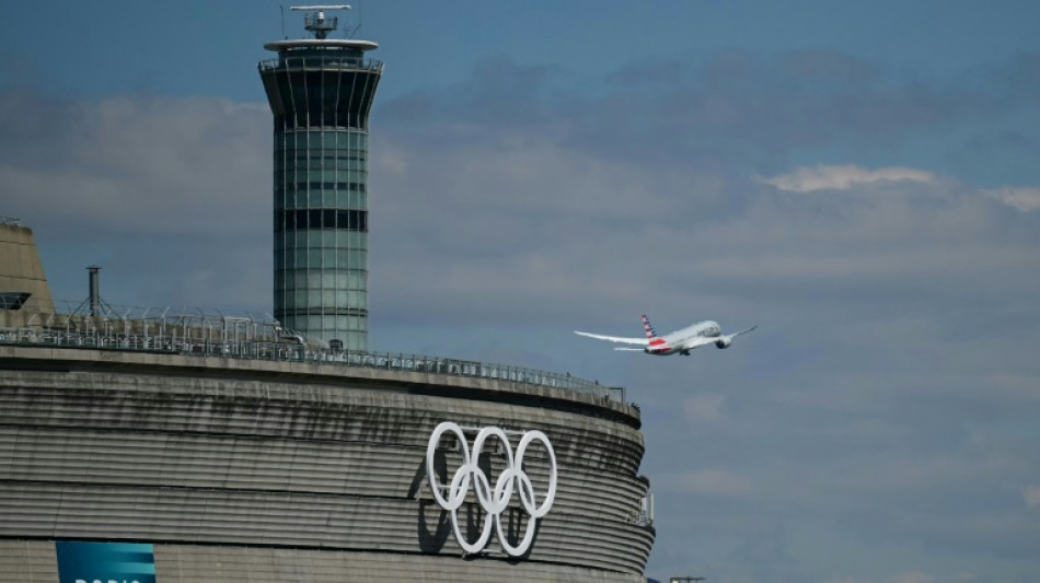 Les salariés des aéroports parisiens obtiennent une prime JO et renoncent à leur grève