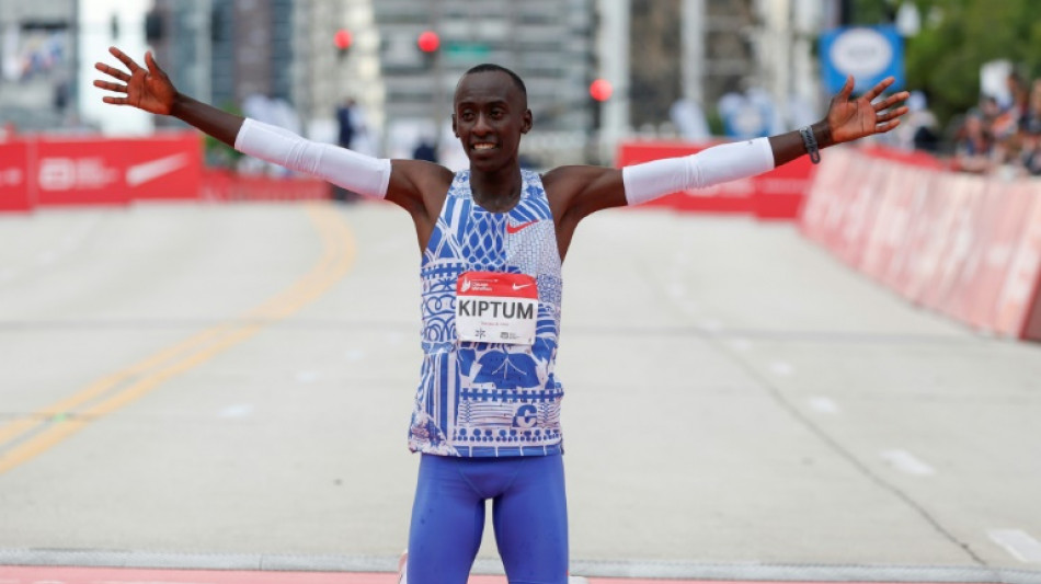 Marathon de Chicago: exploit de Kiptum, qui efface le record du monde de Kipchoge