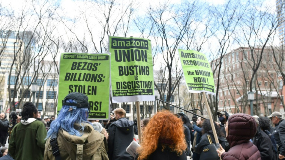 Trabajadores aprueban en Nueva York el primer sindicato de Amazon en EEUU