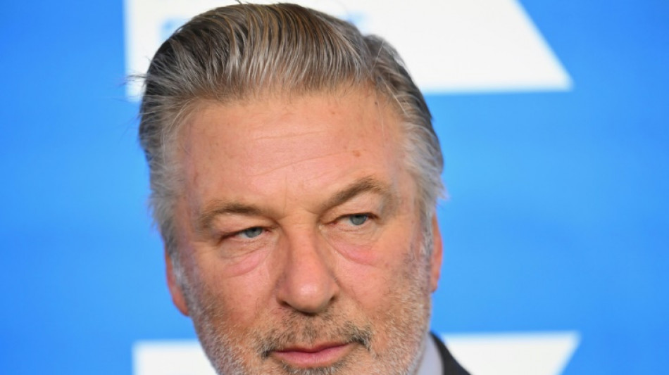 Cargos contra Alec Baldwin por homicidio involuntario son retirados formalmente