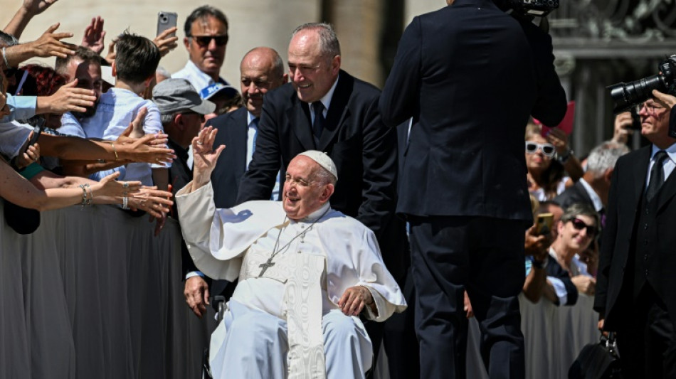 Le pape François opéré d'une hernie abdominale à Rome