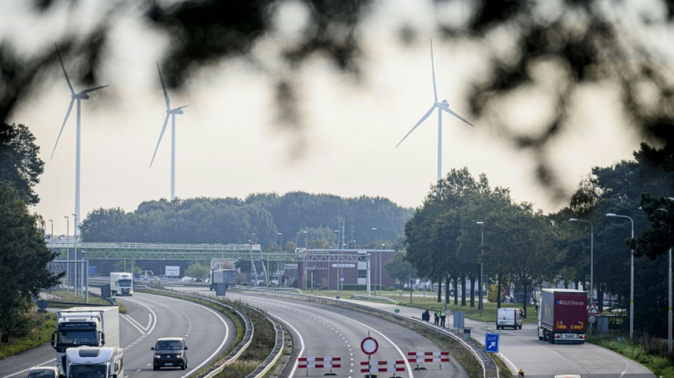 FDP-Fraktionsvize Konrad fordert Sonderspuren für Lkw bei Grenzkontrollen