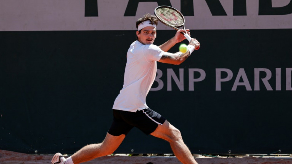 Brasileiros Thiago Wild e Bia Haddad avançam em Roland Garros