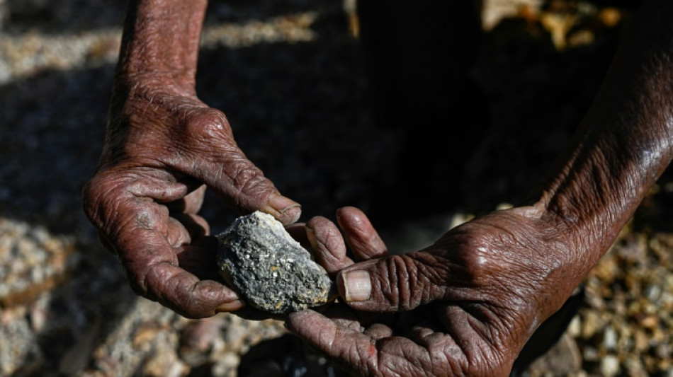 El Salvador Congress votes to end ban on metal mining