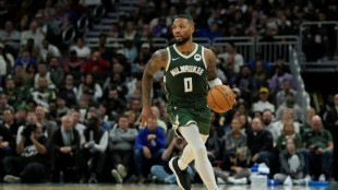 NBA: Lillard flambe et gagne contre Philadelphie pour sa première avec les Bucks