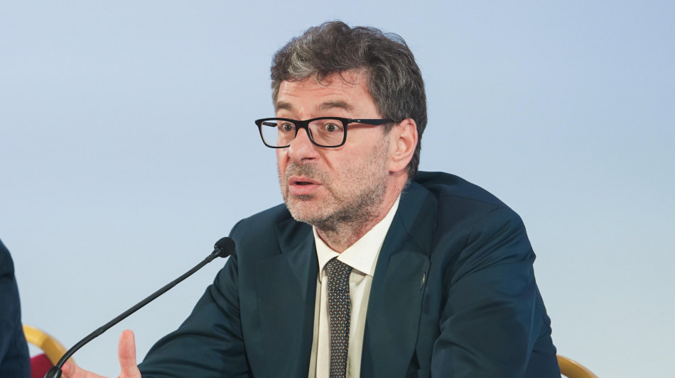 Giorgetti su Tim, 'verso soluzione problemi storici dell'Italia'