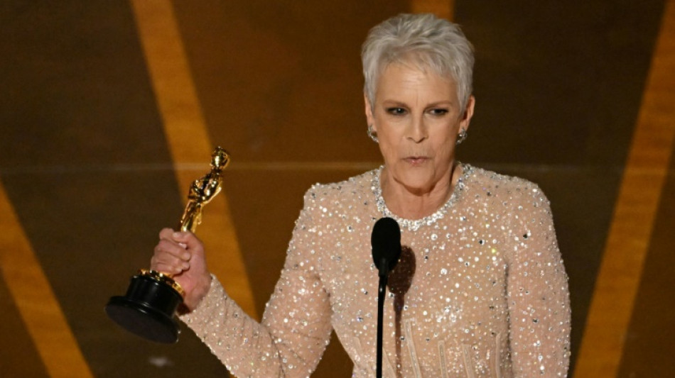 Jamie Lee Curtis und Ke Huy Quan gewinnen Oscar als beste Nebendarsteller