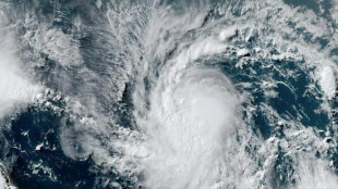Aux Antilles, l'ouragan Béryl aux risques "mortels" avec des vents à 180 km/h