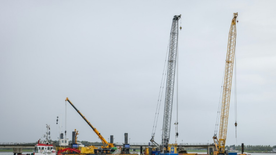 LNG-Spezialschiff in Wilhelmshaven angekommen