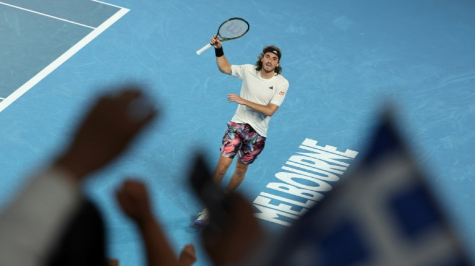 Tsitsipas, un griego "como en casa" en Melbourne