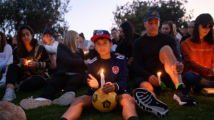 Sur une plage de Sydney, l'hommage aux victimes d'une tuerie au couteau qui a stupéfié l'Australie