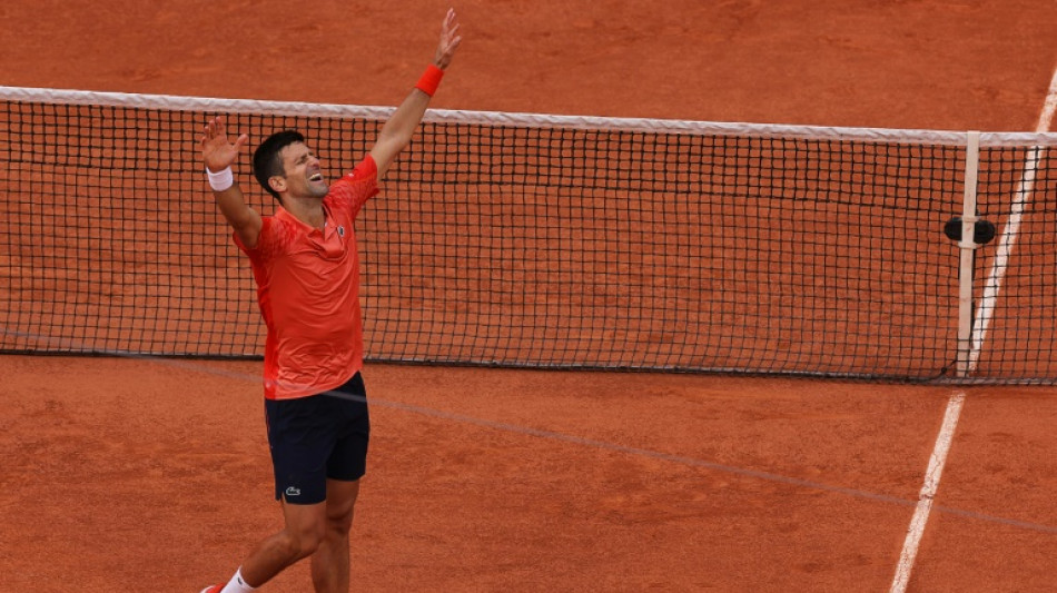 Roland-Garros: Djokovic premier homme à remporter 23 titres du Grand Chelem, redevient N.1