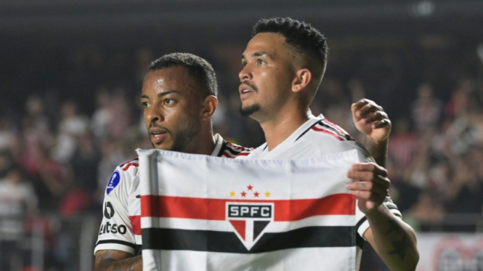 São Paulo vence San Lorenzo e avança às quartas da Sul-Americana